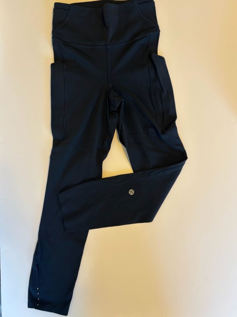 Lululemon Fast and Free Leggings – Navy, Size 2, Side Pockets